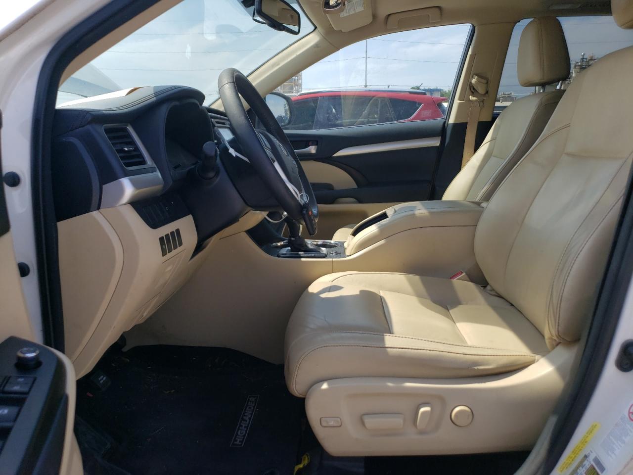 2015 Toyota Highlander Xle VIN: 5TDKKRFH8FS111471 Lot: 68064344