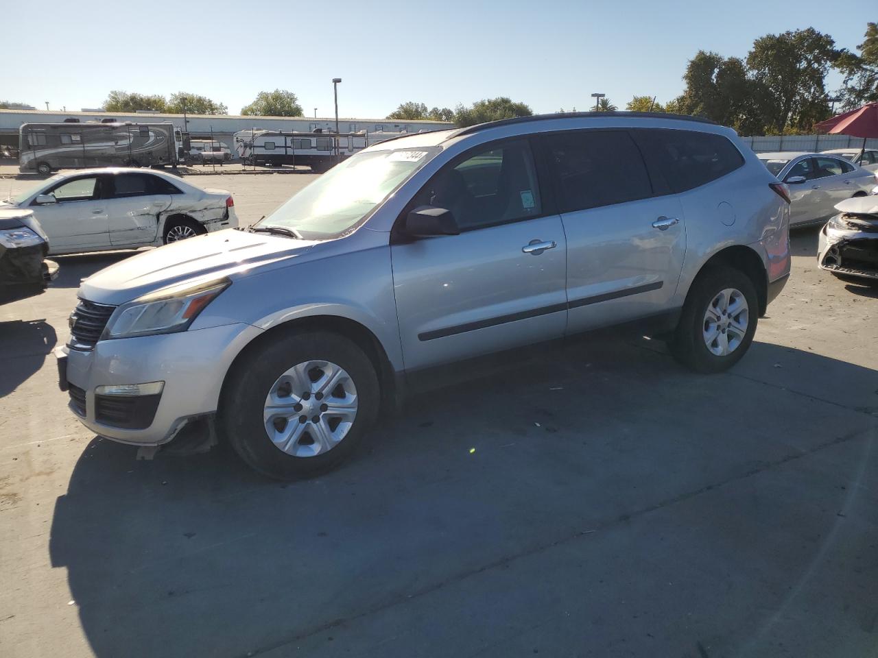 1GNKVFKD2HJ113992 2017 CHEVROLET TRAVERSE - Image 1