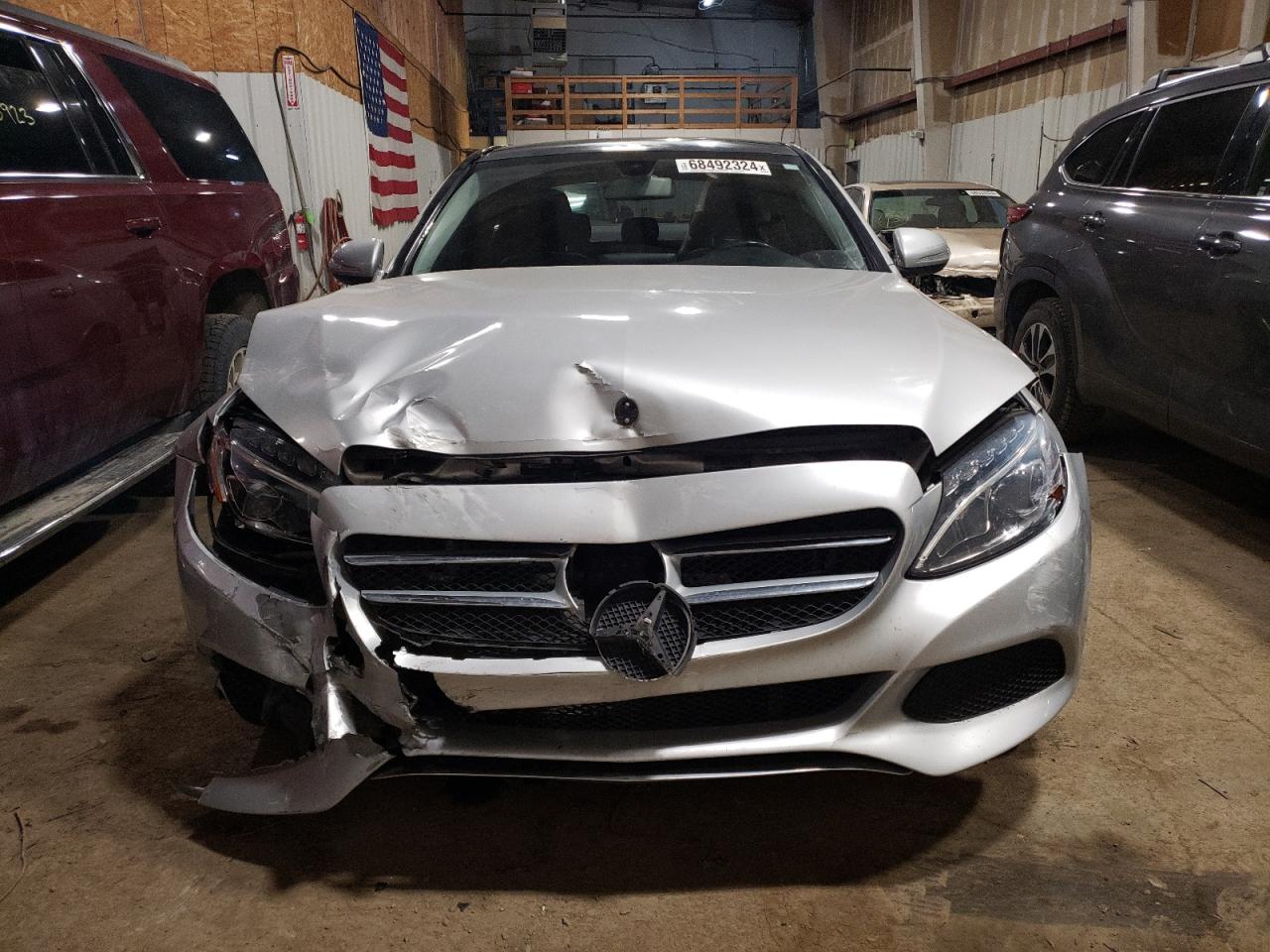 2015 Mercedes-Benz C 300 4Matic VIN: 55SWF4KBXFU000823 Lot: 68492324