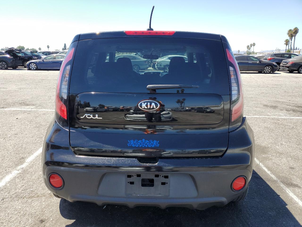 KNDJN2A23J7535852 2018 Kia Soul