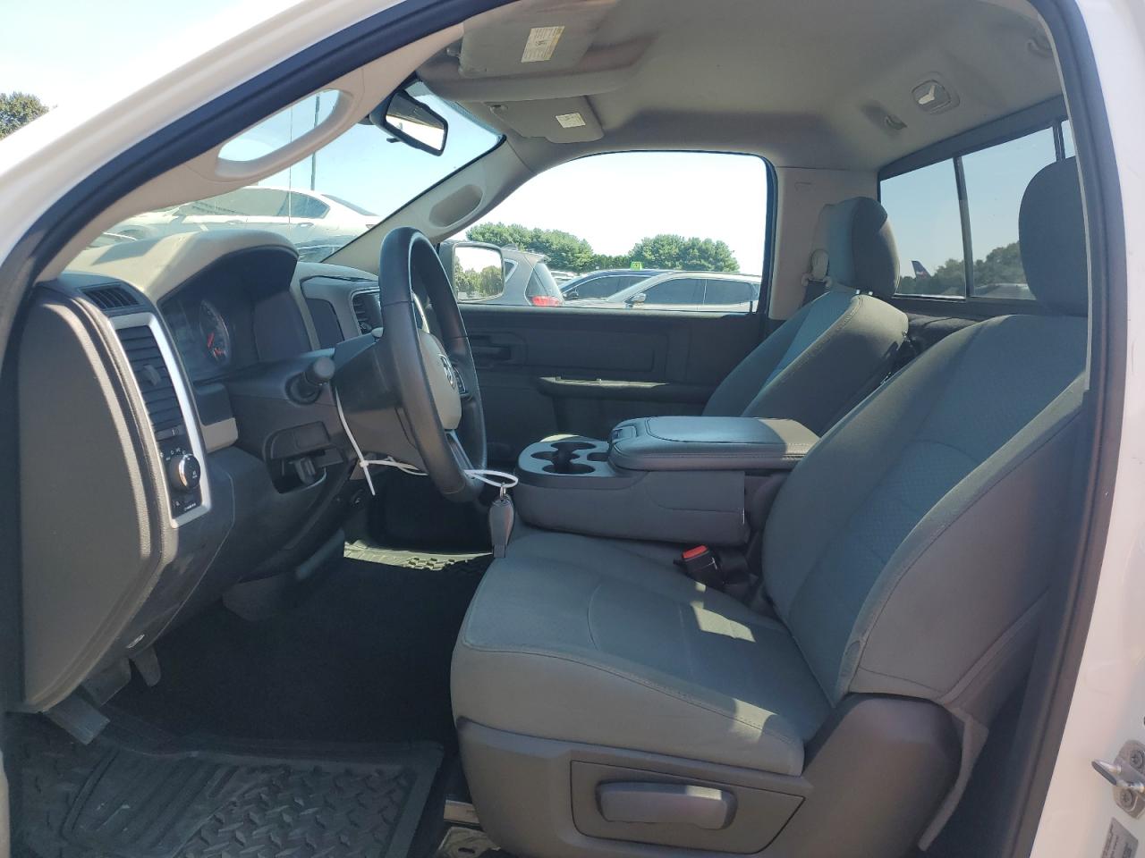 2016 Ram 1500 St VIN: 3C6JR6AG8GG352197 Lot: 69985214