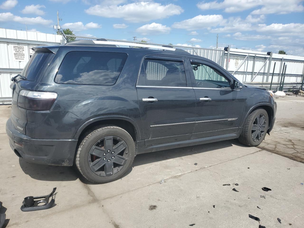2012 GMC Acadia - Image 3