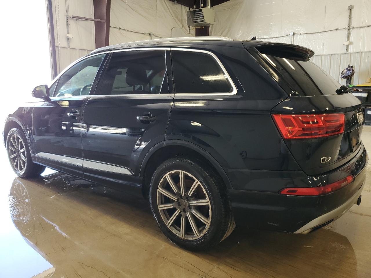 WA1VAAF75HD041297 2017 AUDI Q7 - Image 2