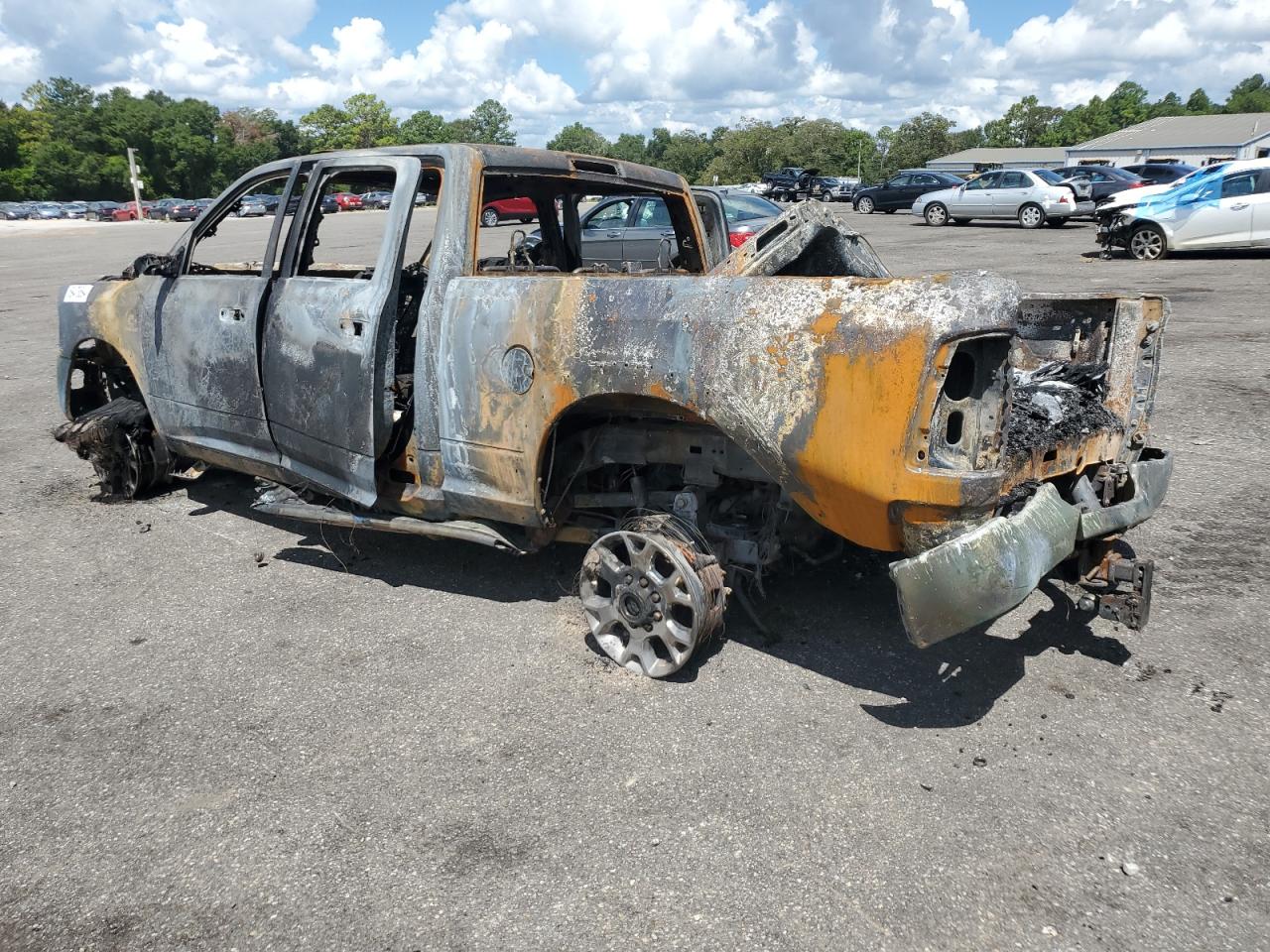 2021 RAM 2500 - Image 2