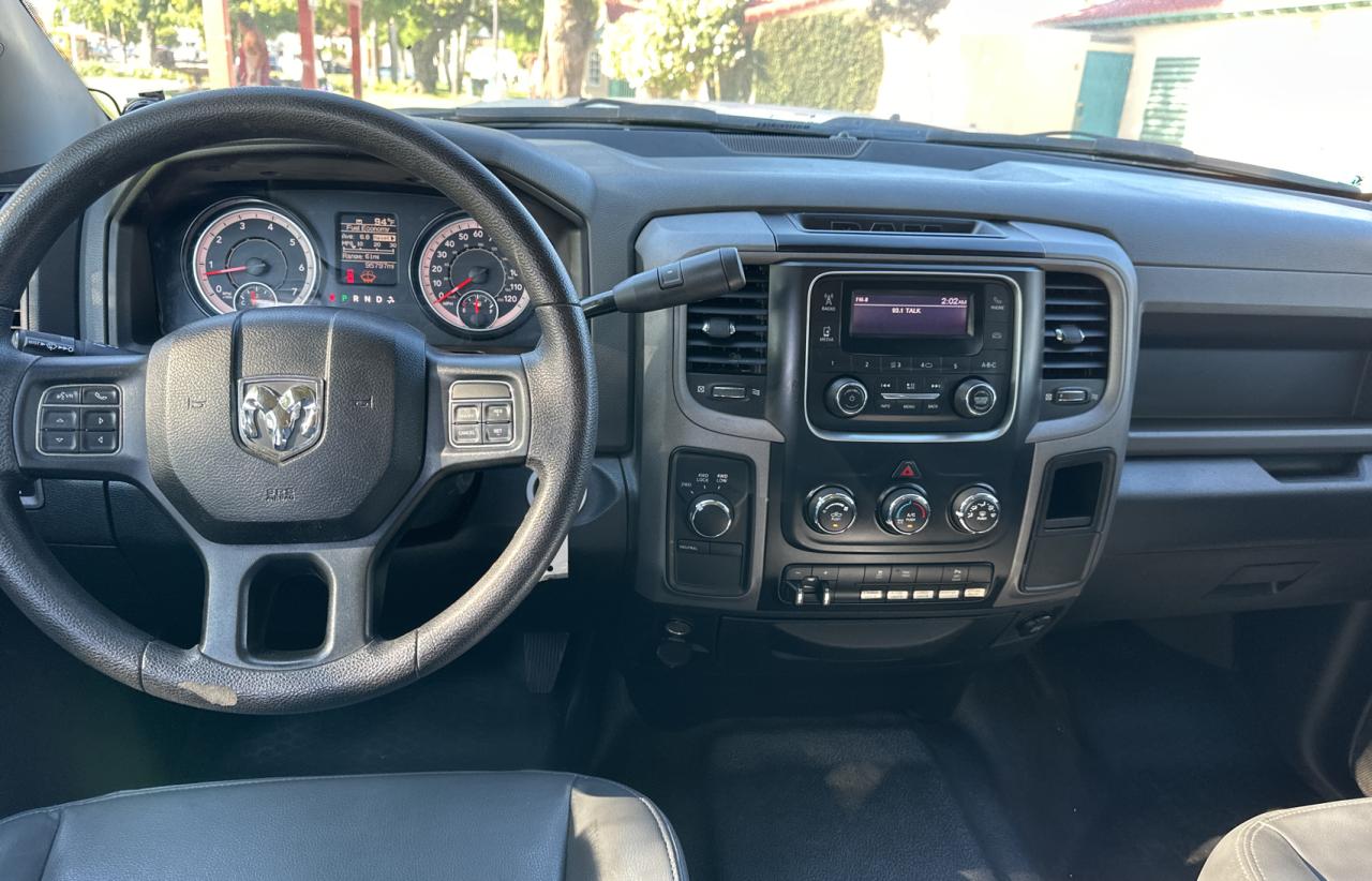 2017 Ram 3500 St VIN: 3C63R3CJ1HG762194 Lot: 67801504