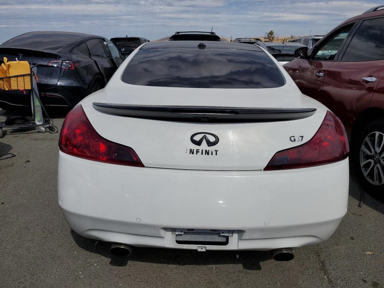 2011 Infiniti G37 Base VIN: JN1CV6EK1BM212318 Lot: 66980604