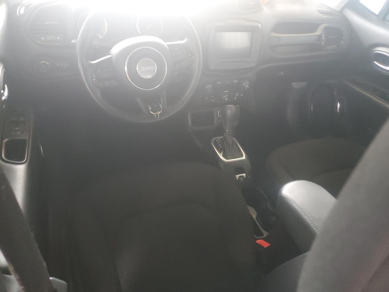 ZACNJABB7KPJ73712 2019 Jeep Renegade Latitude