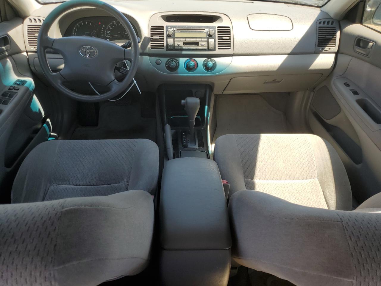 2003 Toyota Camry Le VIN: JTDBE32KX30238520 Lot: 68091624