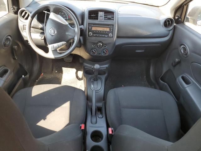  NISSAN VERSA 2015 Srebrny