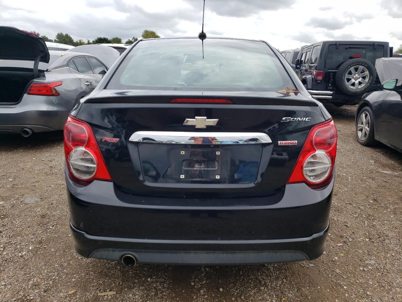 2015 Chevrolet Sonic - Image 6