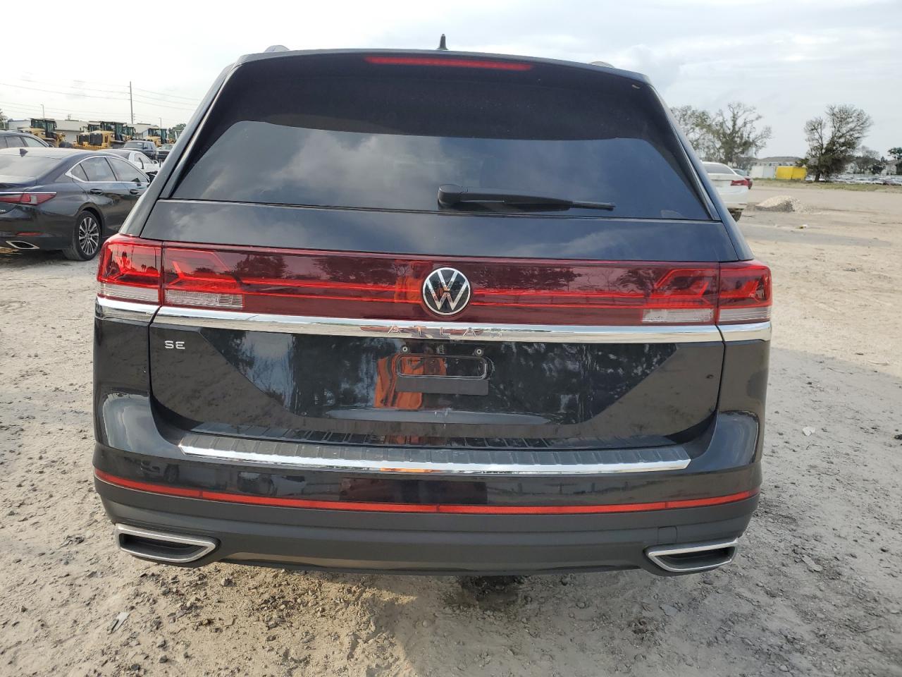 1V2DR2CA1RC594616 2024 Volkswagen Atlas Se