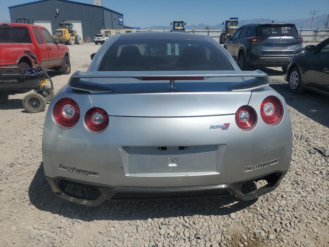 JN1AR54F09M251809 2009 Nissan Gt-R Base