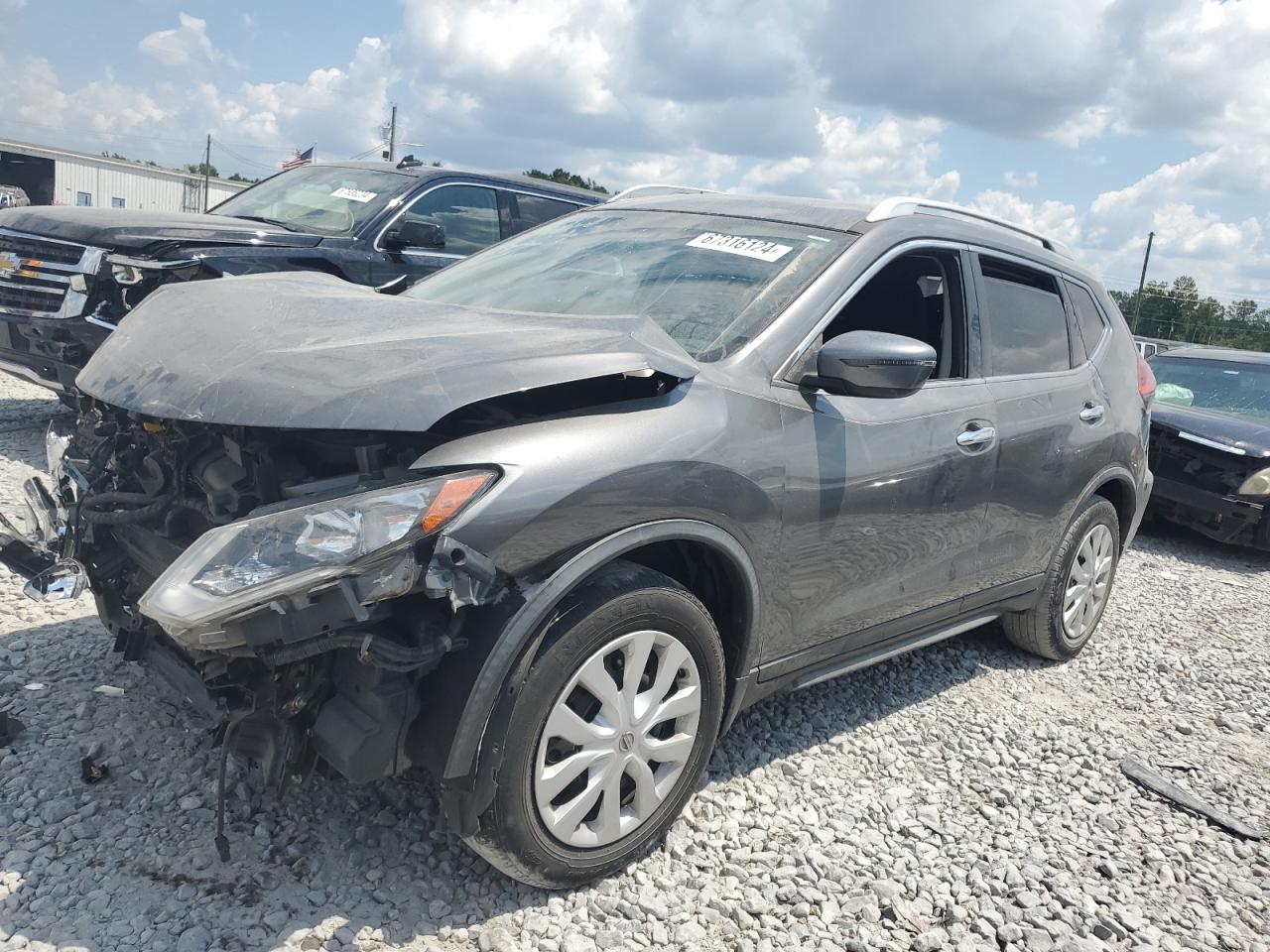 JN8AT2MT8HW134327 2017 NISSAN ROGUE - Image 1