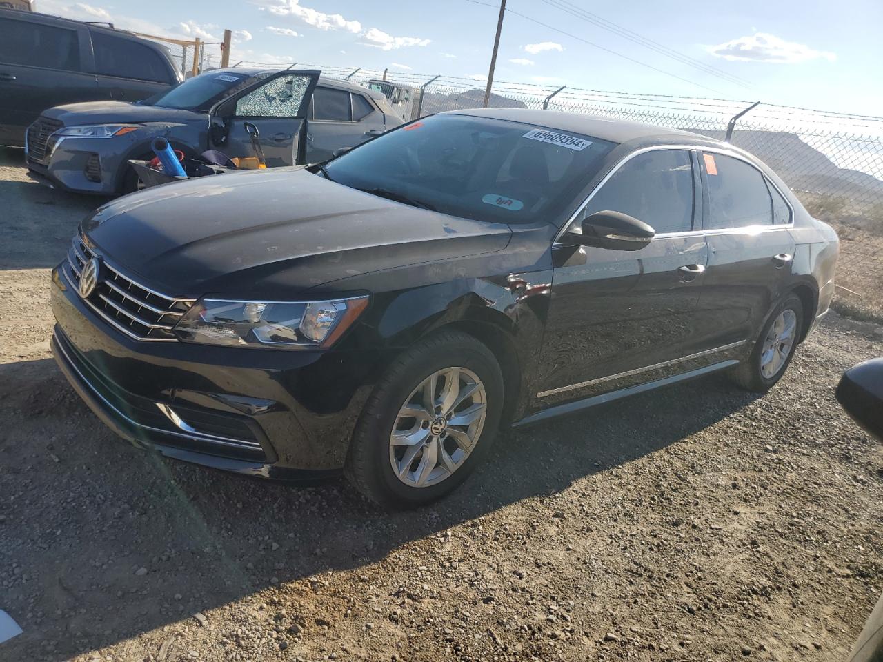 1VWAT7A35HC009183 2017 VOLKSWAGEN PASSAT - Image 1