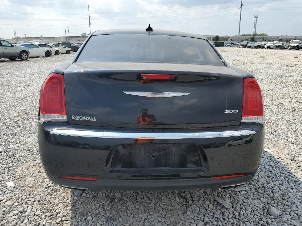 2015 Chrysler 300 Limited VIN: 2C3CCAAG4FH796654 Lot: 69044384