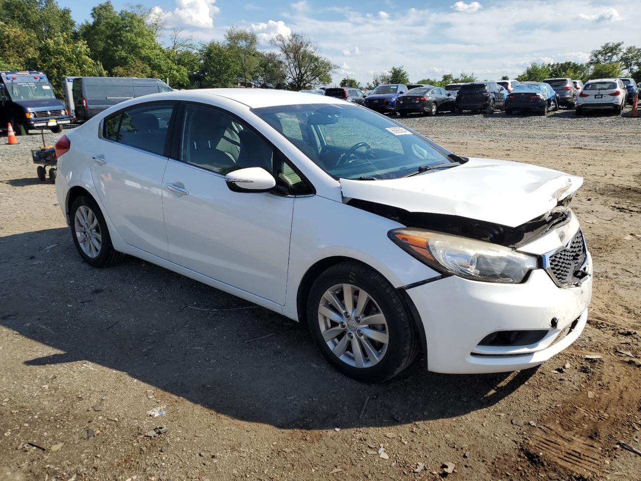 VIN KNAFX4A84E5162528 2014 KIA FORTE no.4