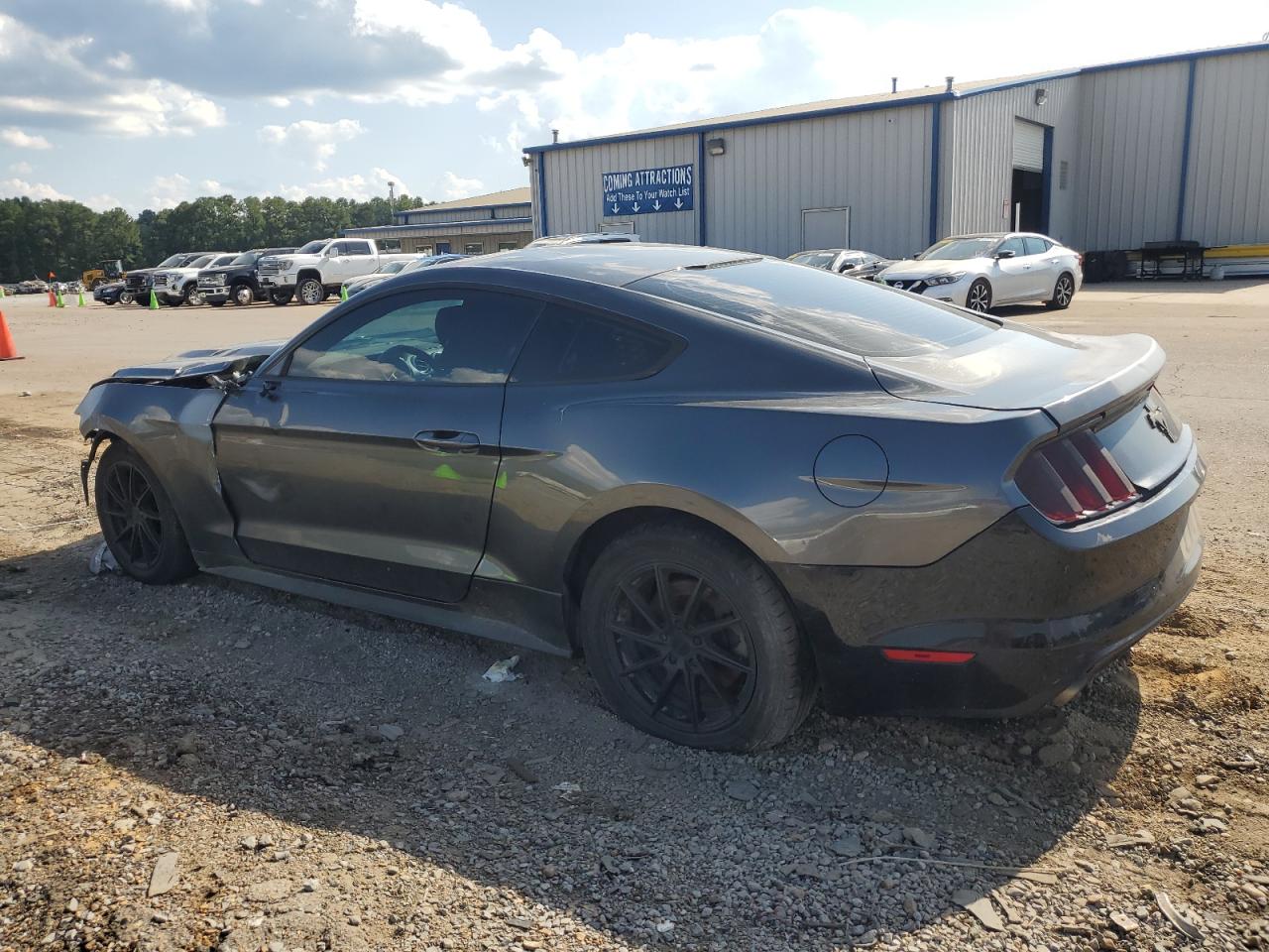 1FA6P8AM8H5277005 2017 FORD MUSTANG - Image 2