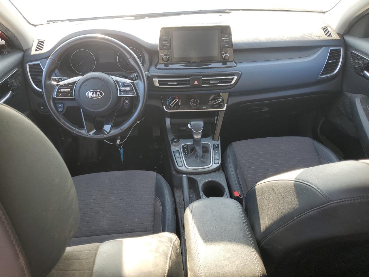 2021 Kia Seltos S VIN: KNDEUCAAXM7188137 Lot: 65796554