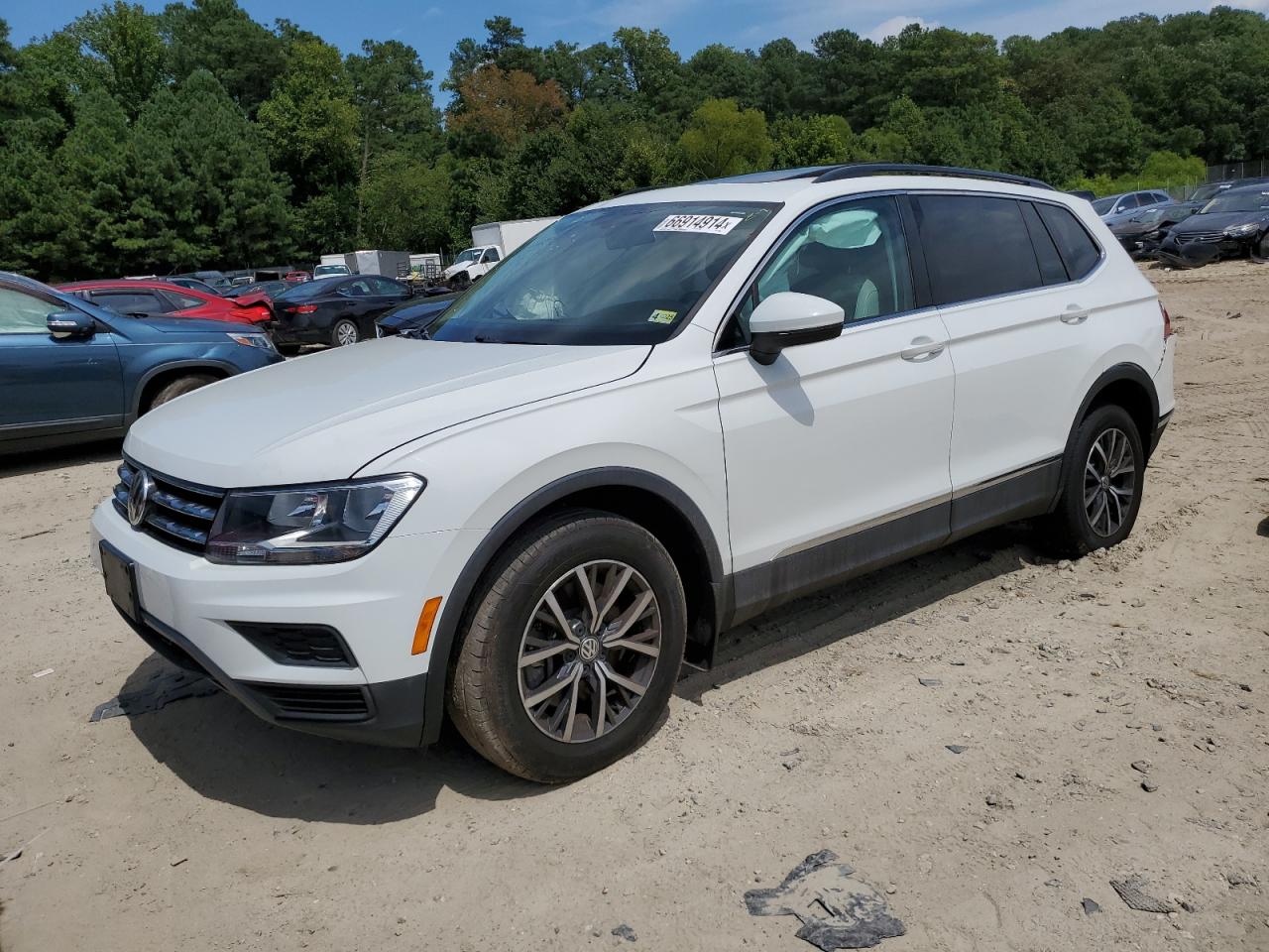 3VV2B7AX2JM190925 2018 VOLKSWAGEN TIGUAN - Image 1