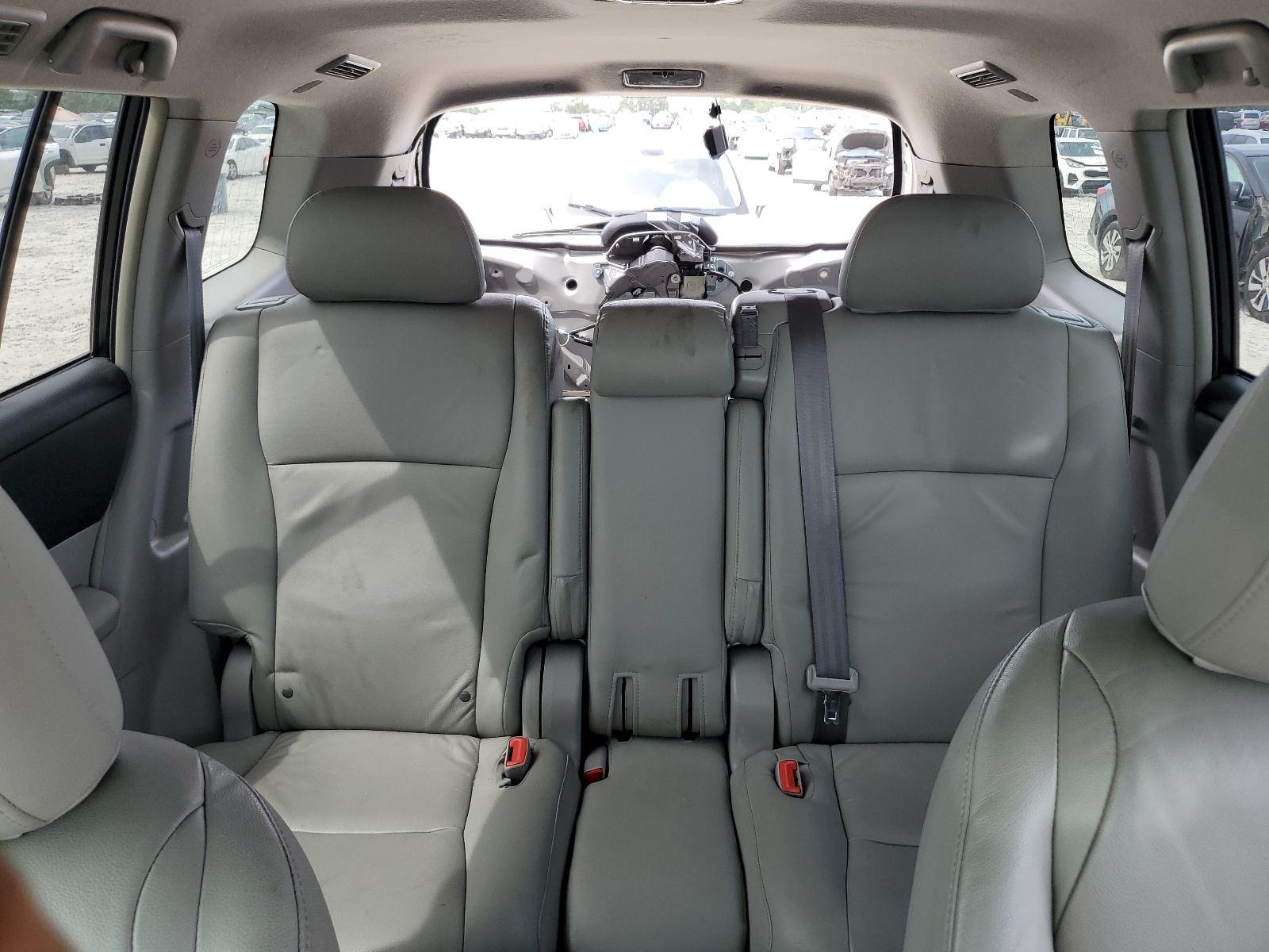 5TDBK3EH5BS045535 2011 Toyota Highlander Base