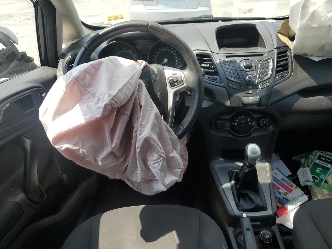 2015 Ford Fiesta S VIN: 3FADP4AJ9FM120404 Lot: 68621394