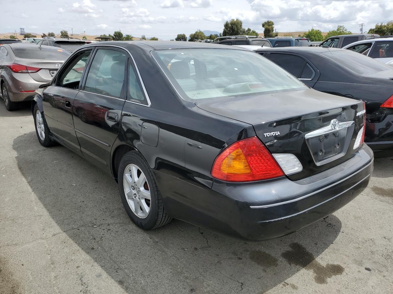 2000 Toyota Avalon Xl VIN: 4T1BF28B2YU061598 Lot: 68746414