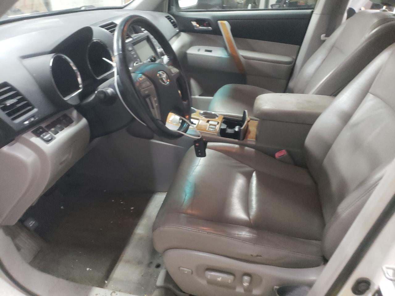 2008 Toyota Highlander Hybrid Limited VIN: JTEEW44A982022461 Lot: 64910934