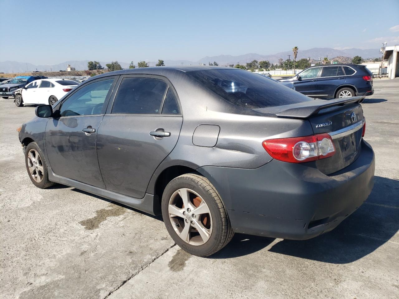 VIN 5YFBU4EE1DP175278 2013 TOYOTA COROLLA no.2