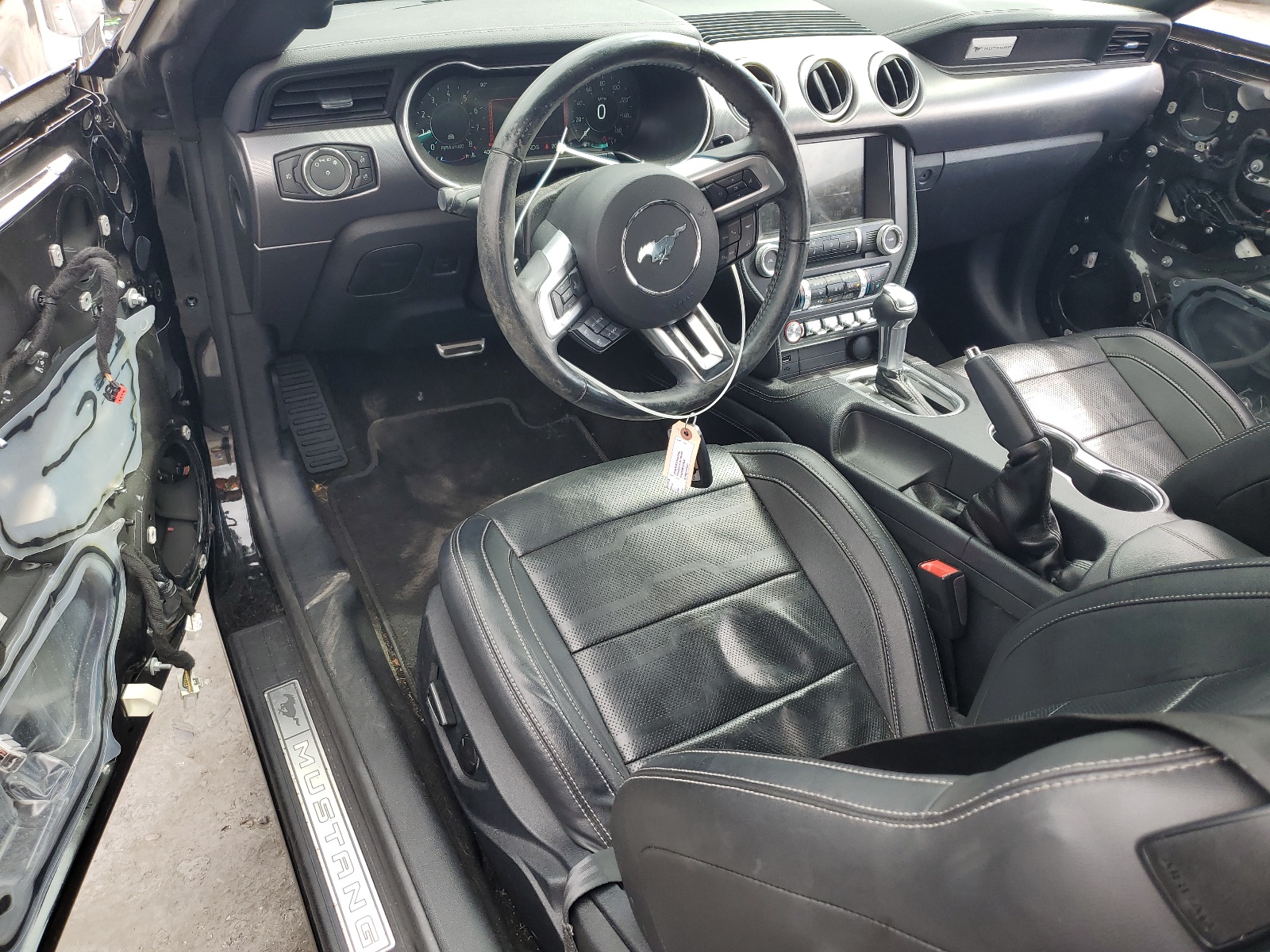 1FATP8UH2J5155778 2018 Ford Mustang