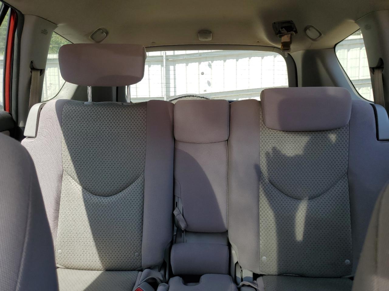 2007 Toyota Rav4 VIN: JTMBD33V676052052 Lot: 69049914