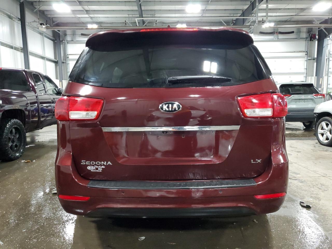 KNDMB5C17G6112900 2016 Kia Sedona Lx