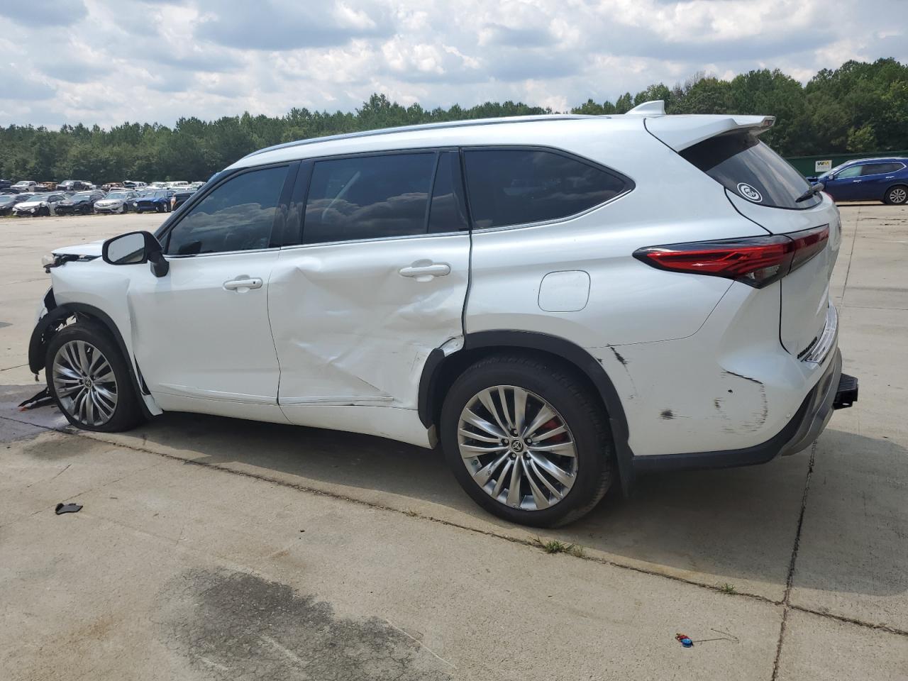 2022 Toyota Highlander Platinum VIN: 5TDFZRBH3NS188282 Lot: 67897144