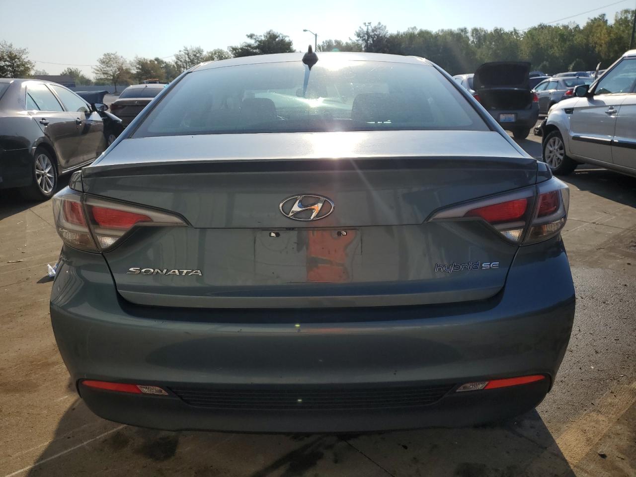 2016 Hyundai Sonata Hybrid VIN: KMHE24L10GA037657 Lot: 69171914
