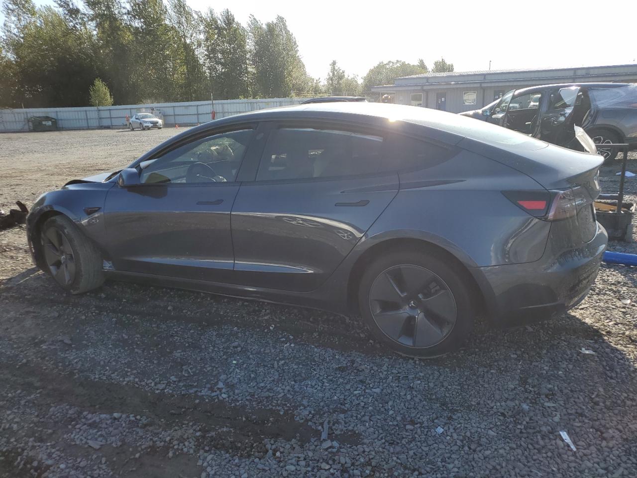 5YJ3E1EB8NF359474 2022 TESLA MODEL 3 - Image 2