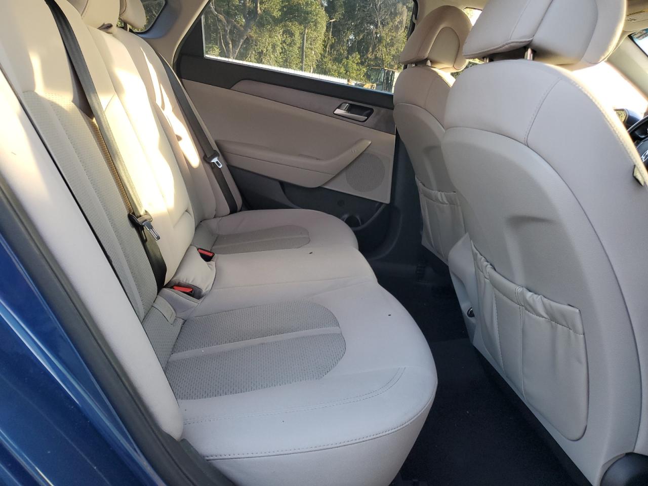 2017 Hyundai Sonata Se VIN: 5NPE24AFXHH487684 Lot: 67632894