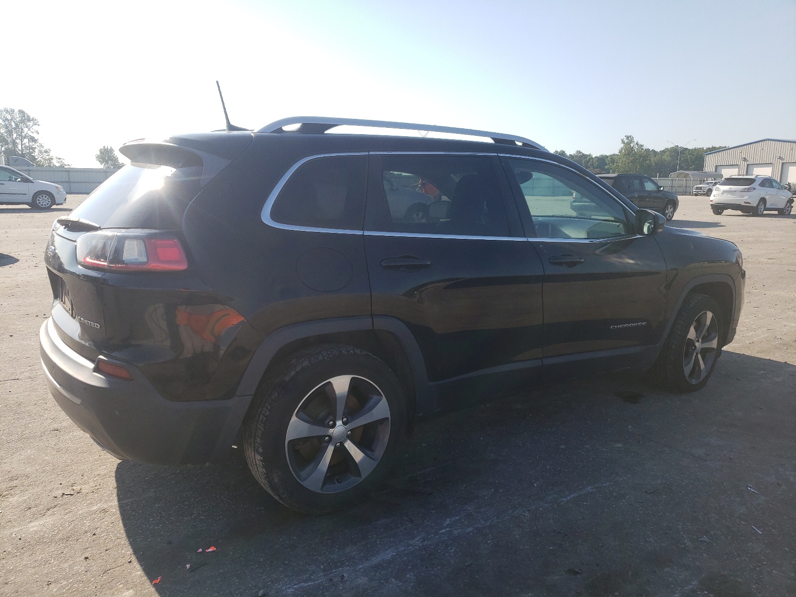 1C4PJLDX8KD160417 2019 Jeep Cherokee Limited