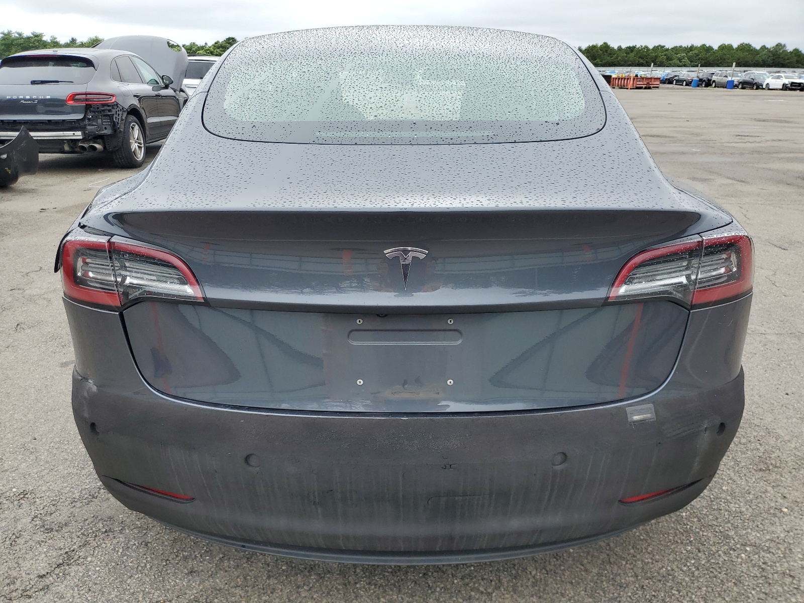 5YJ3E1EA9JF052865 2018 Tesla Model 3