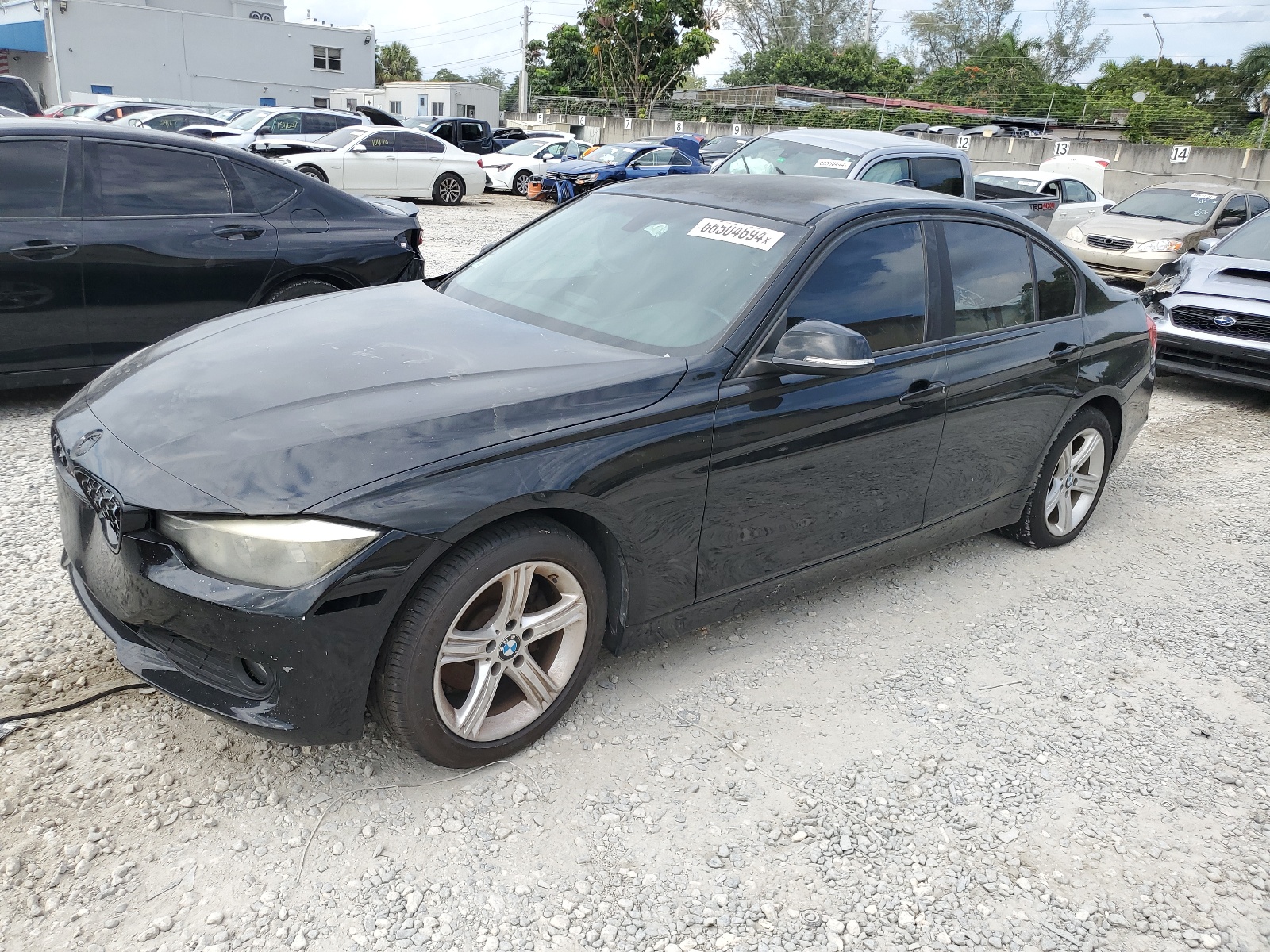 2014 BMW 320 I vin: WBA3B1C57EK135344