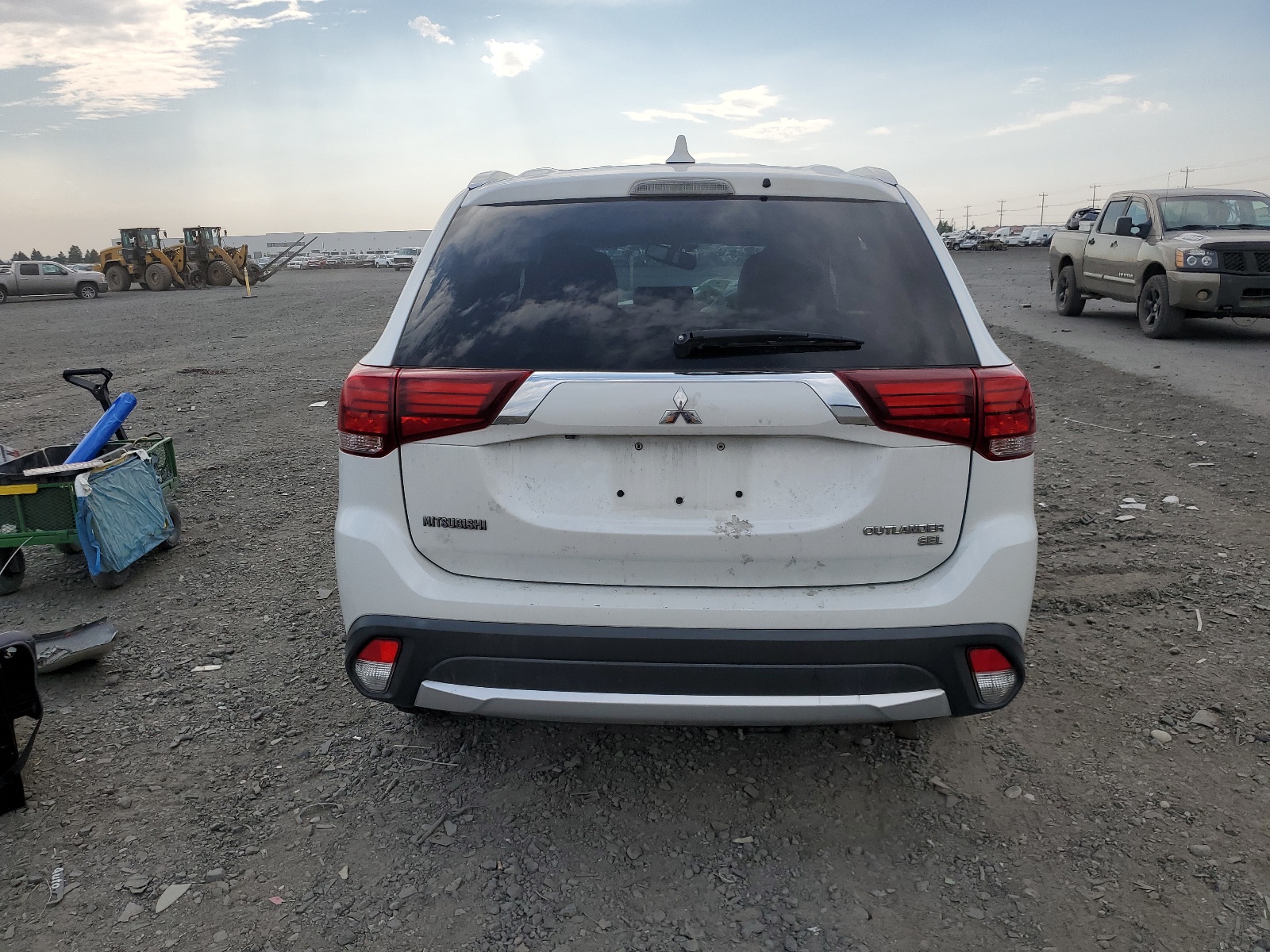 JA4AZ3A36HZ013406 2017 Mitsubishi Outlander Se