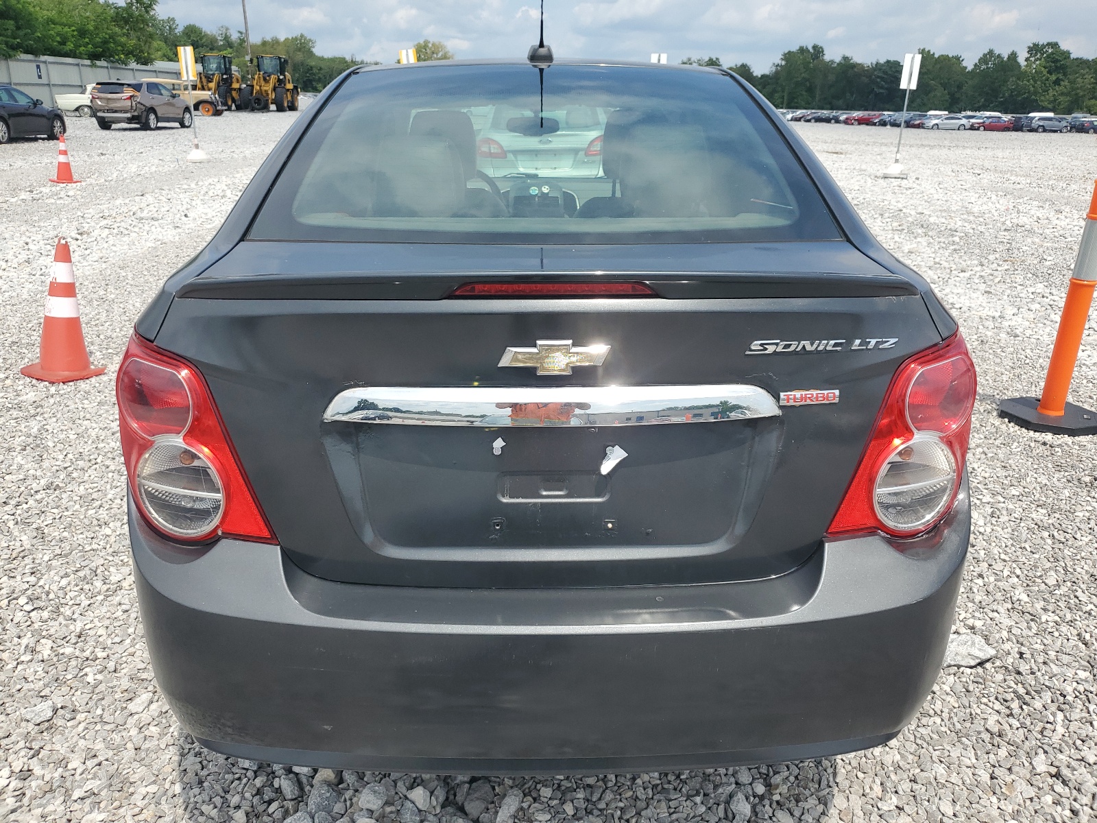 1G1JE5SB2F4119082 2015 Chevrolet Sonic Ltz