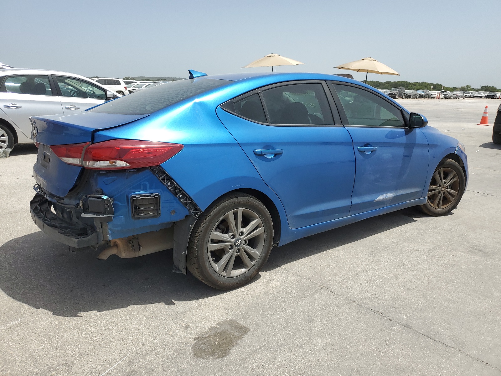 2018 Hyundai Elantra Sel vin: 5NPD84LF4JH358112