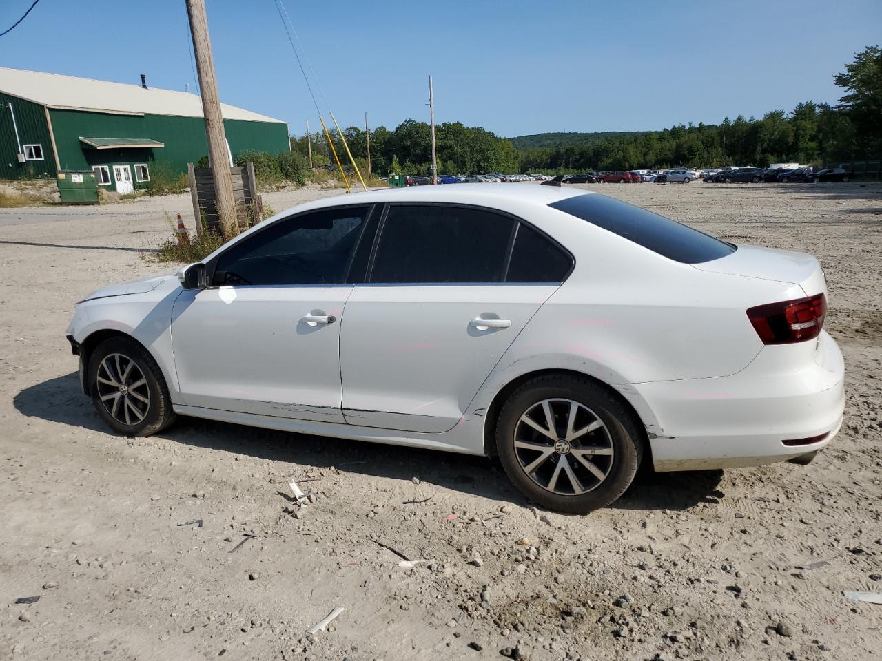 3VWDB7AJ4HM410124 2017 VOLKSWAGEN JETTA - Image 2