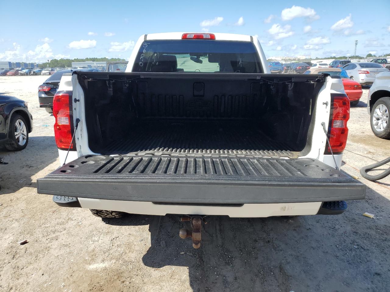 3GCUKREC8JG205680 2018 Chevrolet Silverado K1500 Lt