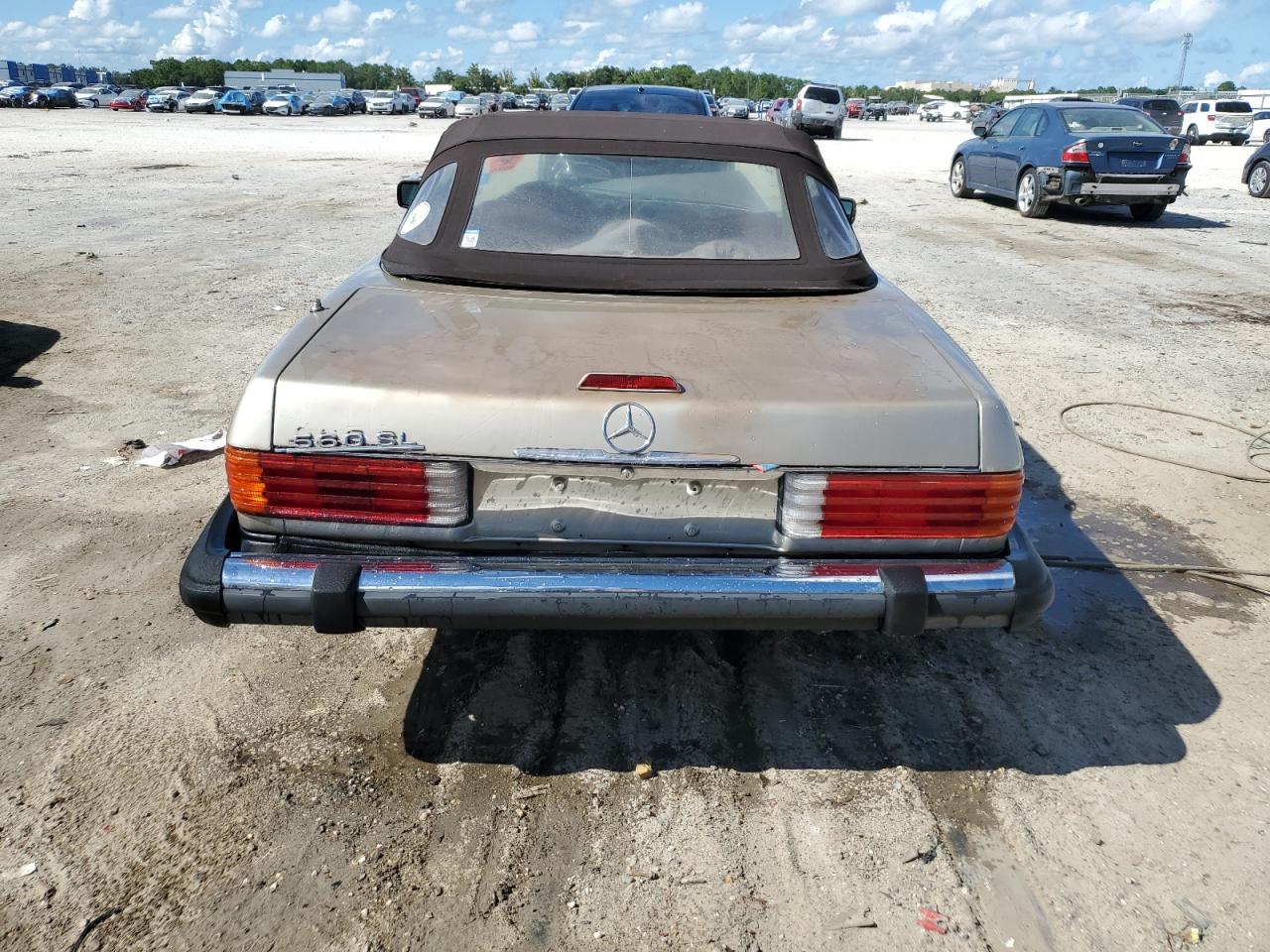 1988 Mercedes-Benz 560 Sl VIN: WDBBA48DXJA079966 Lot: 69687854