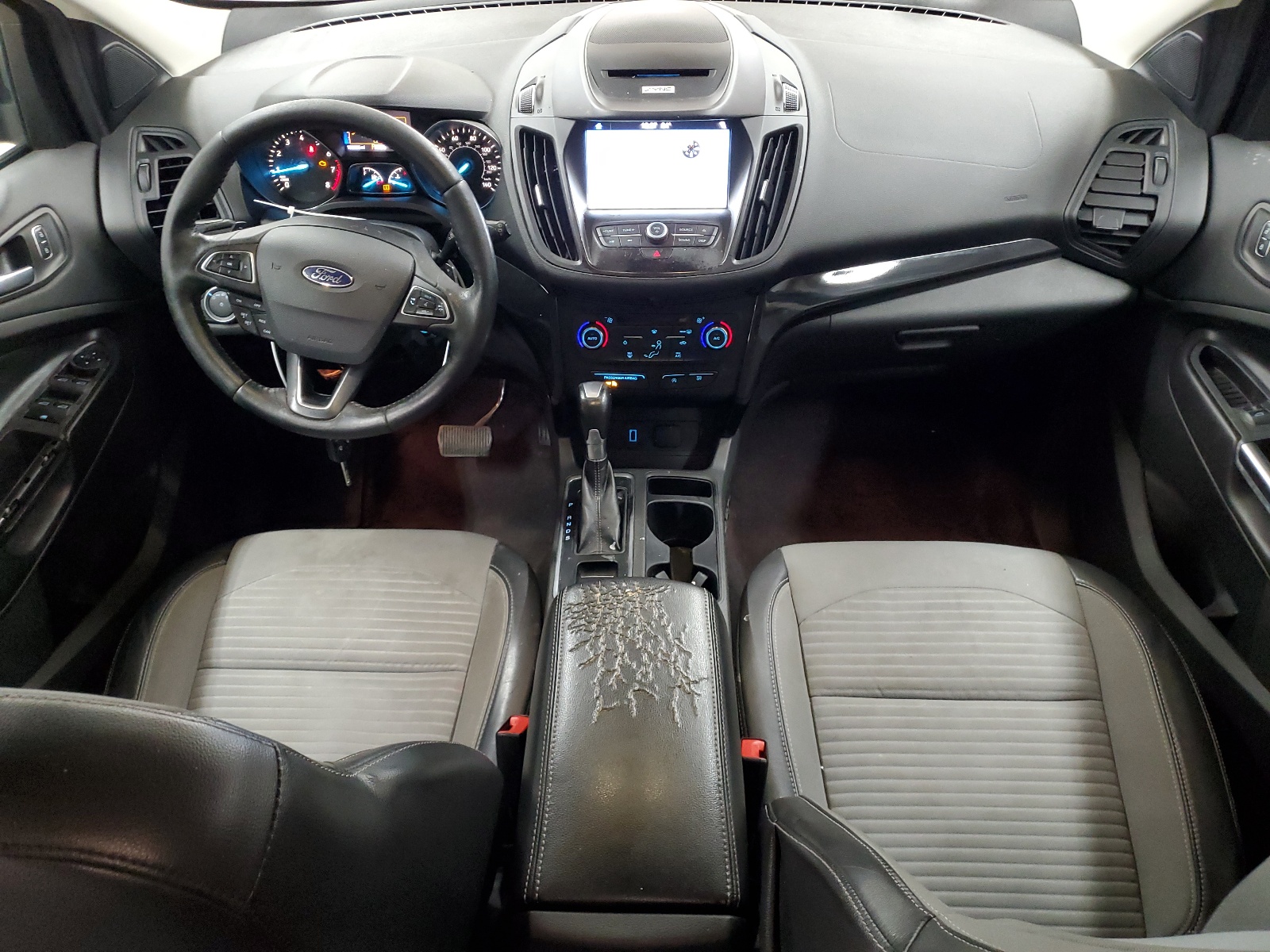 1FMCU0G91HUD40425 2017 Ford Escape Se