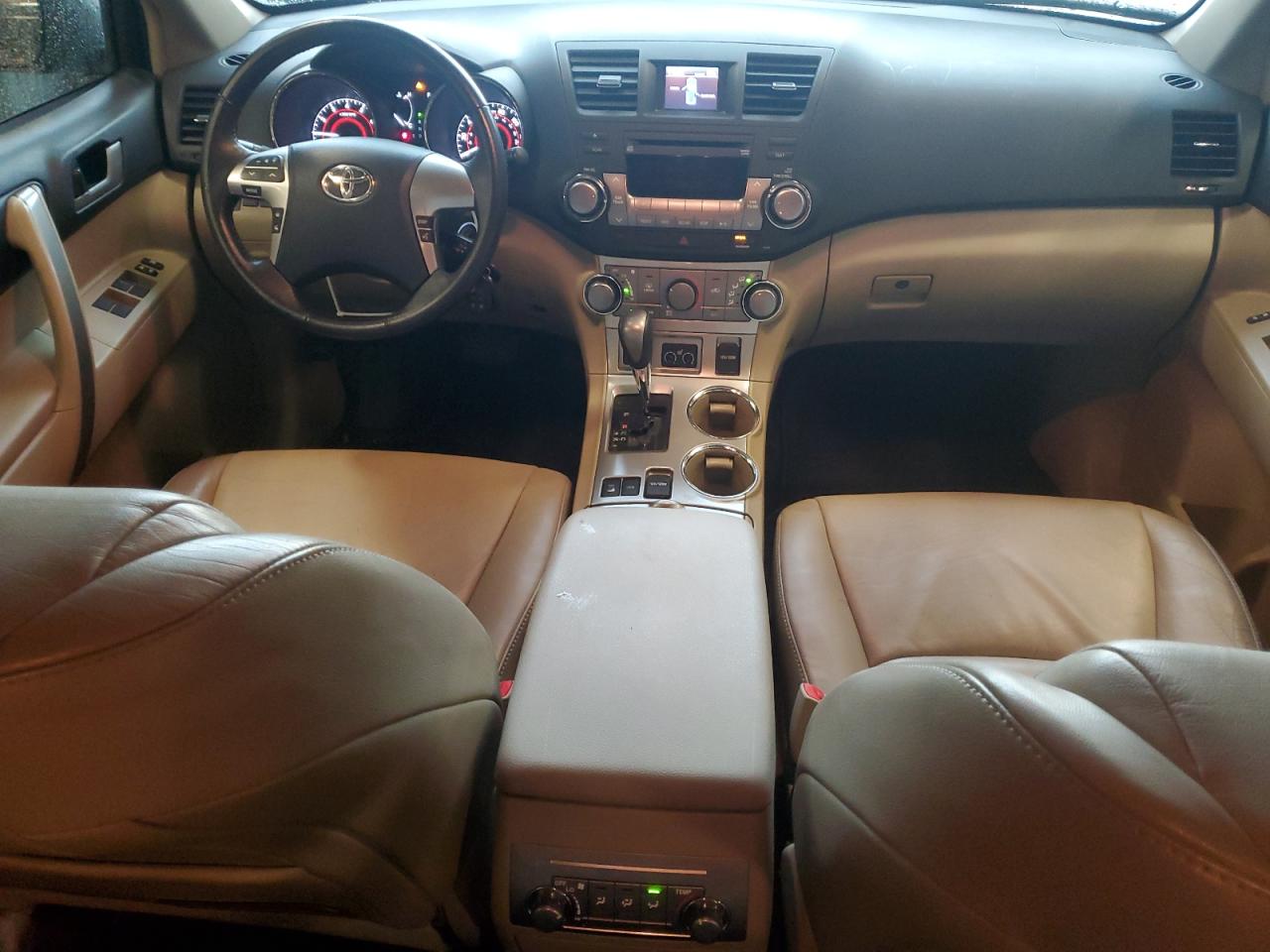 2012 Toyota Highlander Base VIN: 5TDBK3EH8CS145551 Lot: 68670904