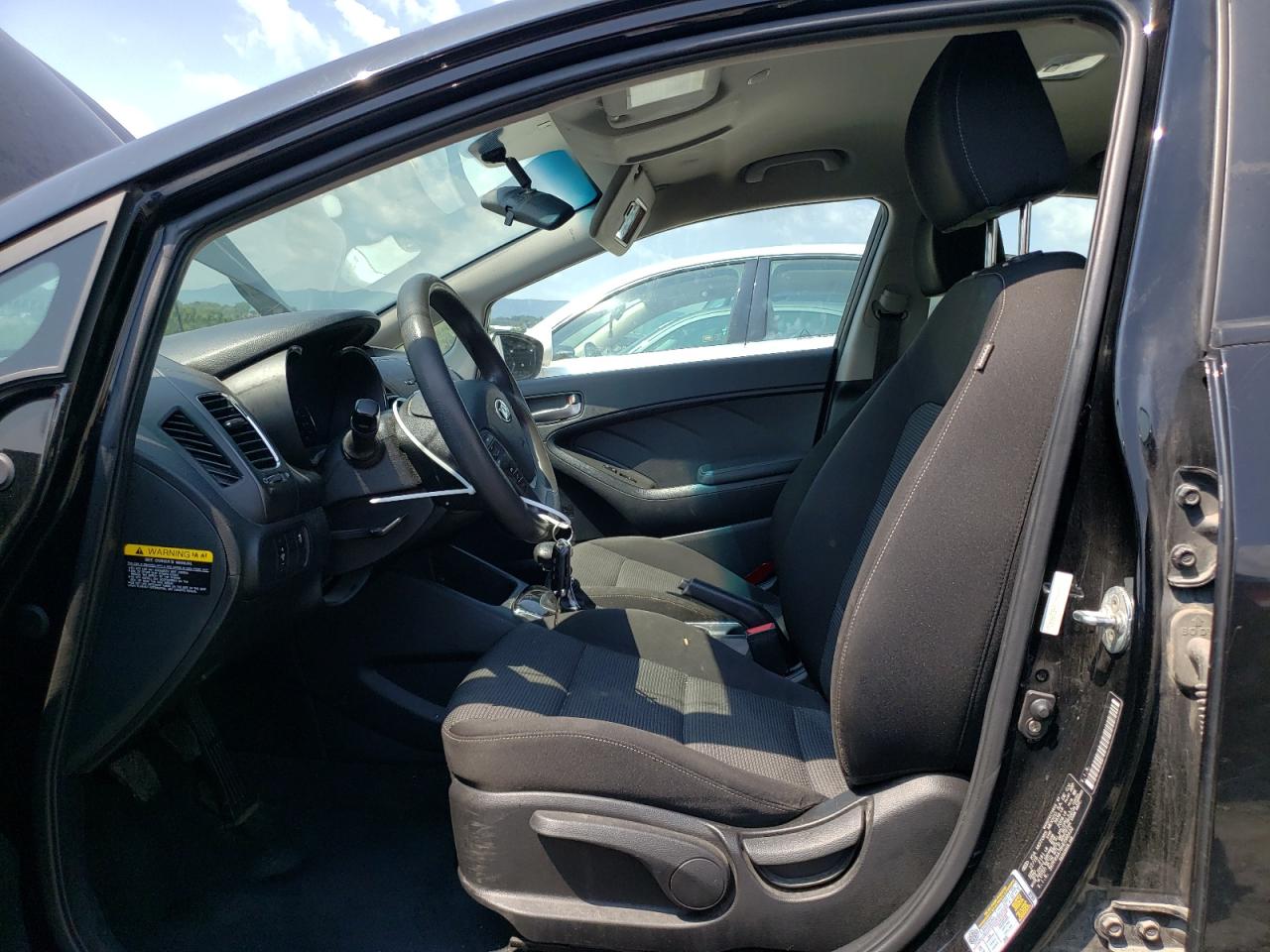 2017 Kia Forte Lx VIN: 3KPFK4A78HE098432 Lot: 68667794