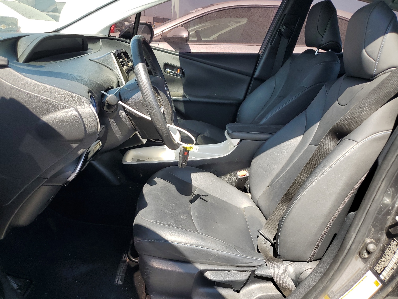 JTDKARFU7G3015284 2016 Toyota Prius