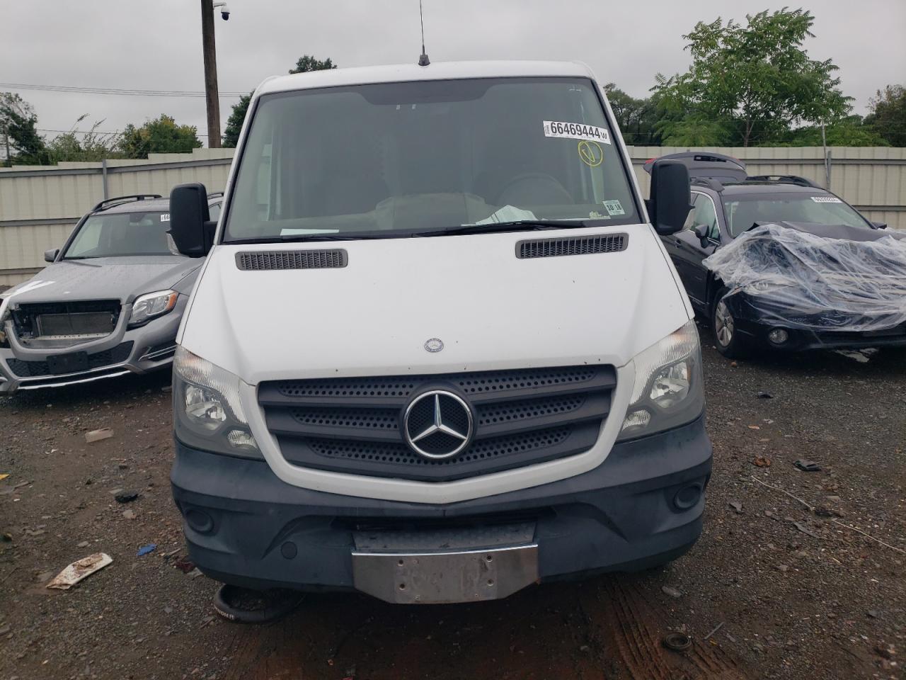 2014 Mercedes-Benz Sprinter 2500 VIN: WD3PE7DC2E5837592 Lot: 66469444