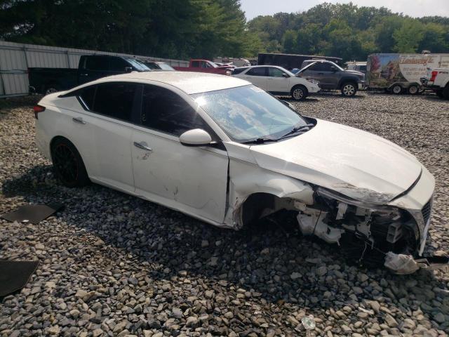 1N4BL4BV1LC274848 Nissan Altima S 4